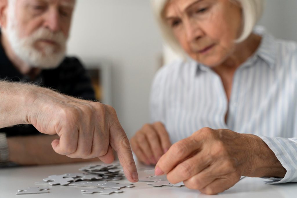 Senior People Confronting Alzheimer Disease (1)