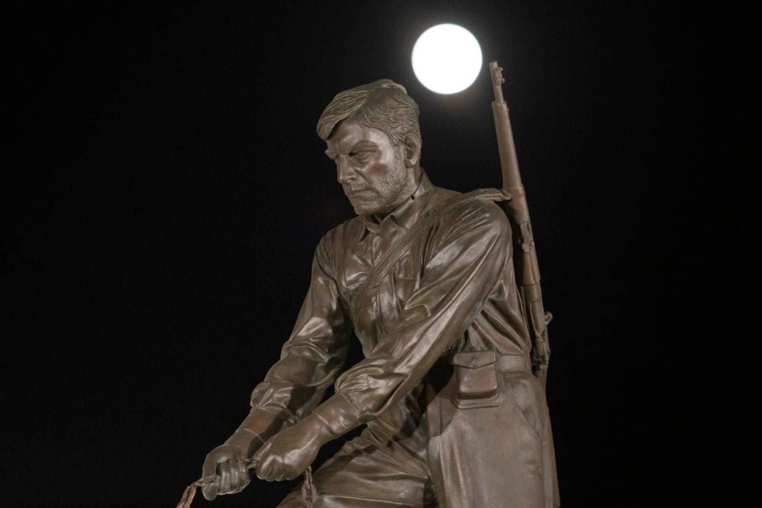 Full Moon Statue Eoka Fighter July 10. Mattpress George Christophorou