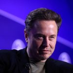 SpaceX ties Musk compensation to Mars colonization goal