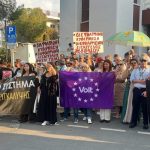 Protesters demand resignations of top state prosecutors after Mafia State corruption report